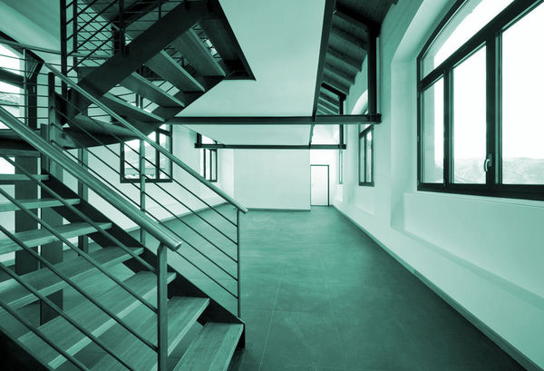 Mont&eacute;e d'immeuble